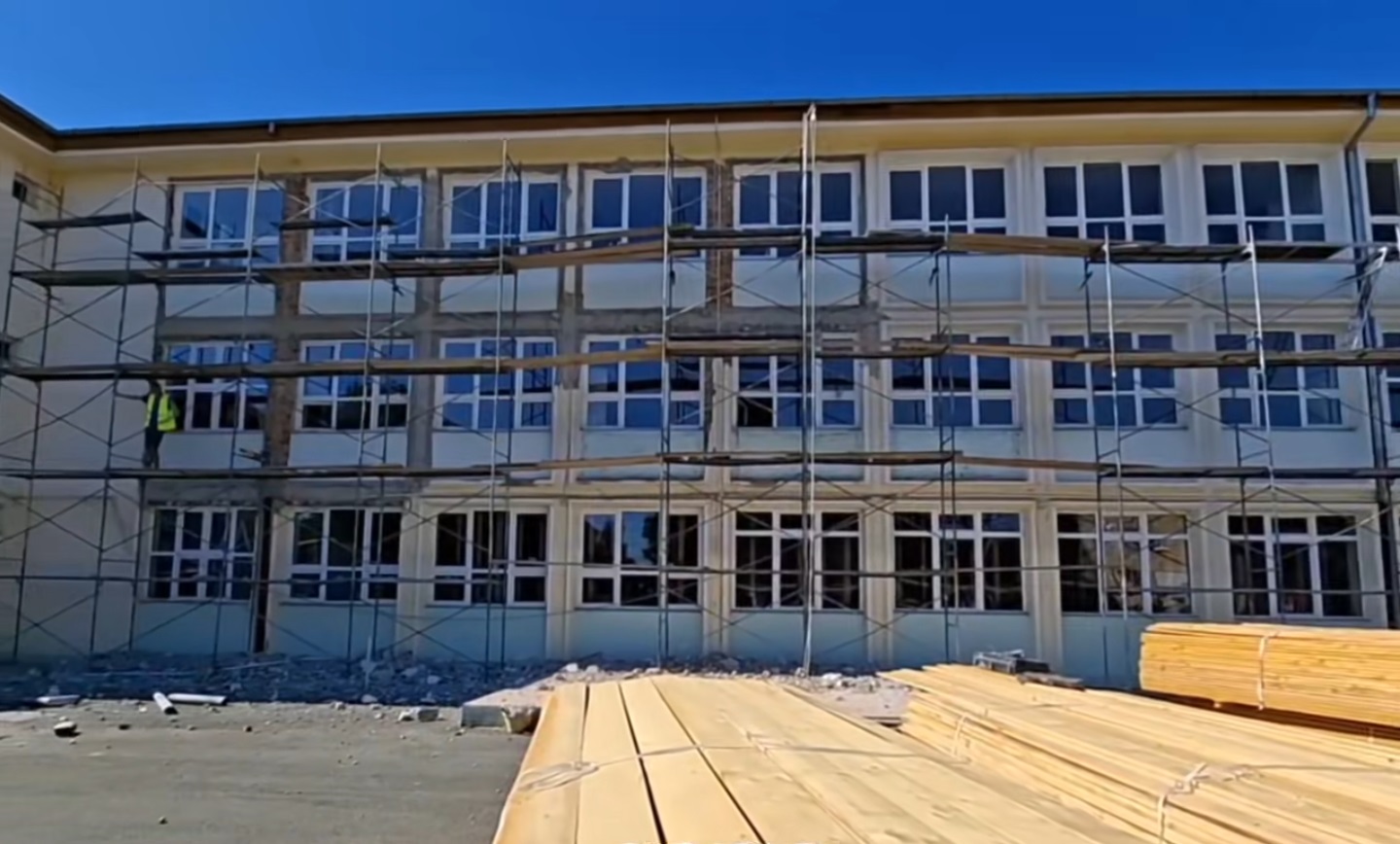 Liceul de Informatica
263 kB Liceul de Informatica